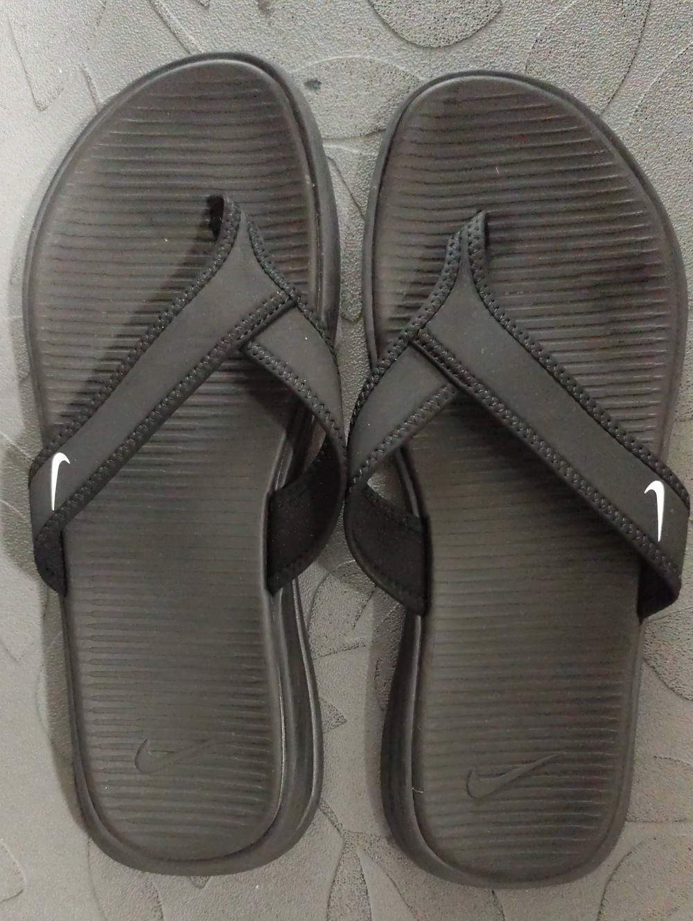 Nike Black Men’s Flip-Flop Sandals with White Swoosh